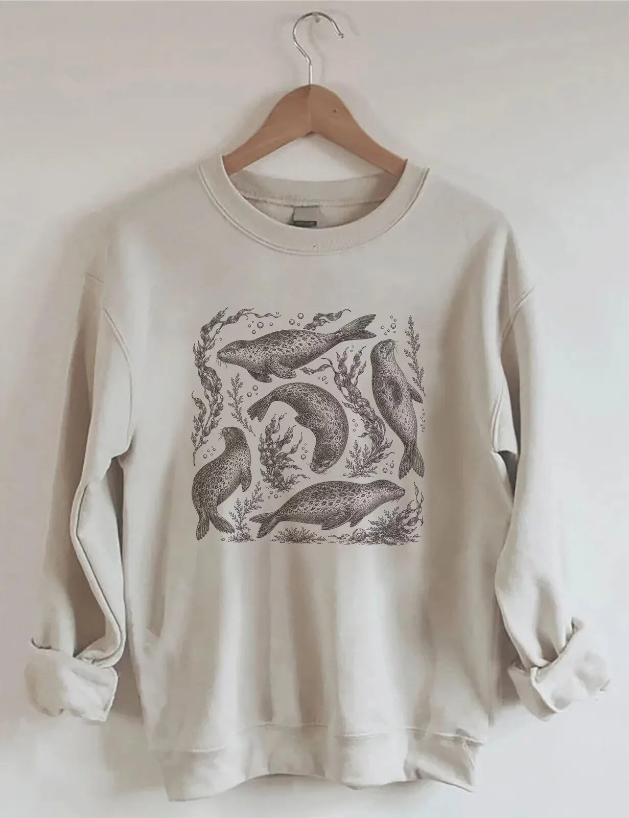 Vintage Seal Lover Crewneck Sweatshirt, Ocean Animal Marine Life Pullover